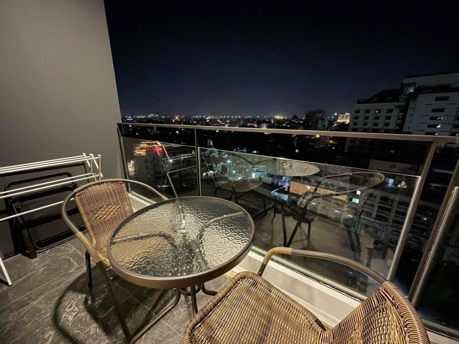 The Astra Sky River Condo Csiangmaj Kültér fotó